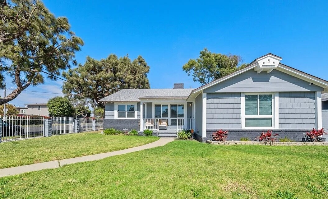 Primary Photo - 9300 S 10th Ave