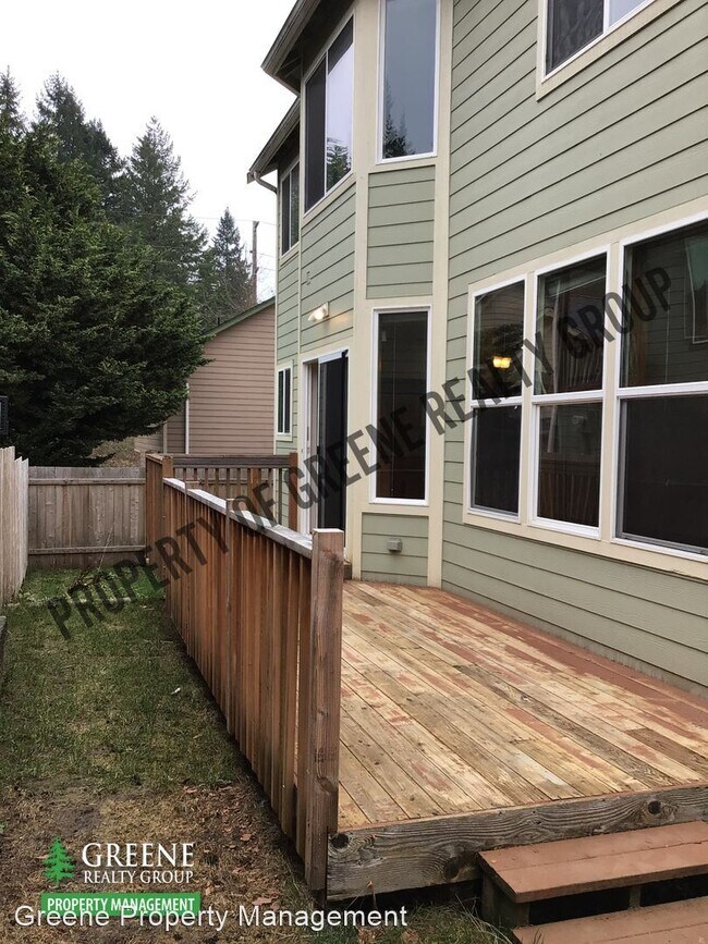 Building Photo - 4 br, 2.5 bath House - 720 G St SW