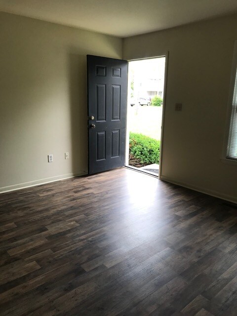 Foto del edificio - 206 Hayward Ave