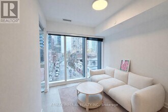 Building Photo - 3 Gloucester St