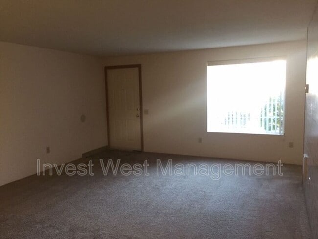 Building Photo - 1873 KINGSLEY Rd