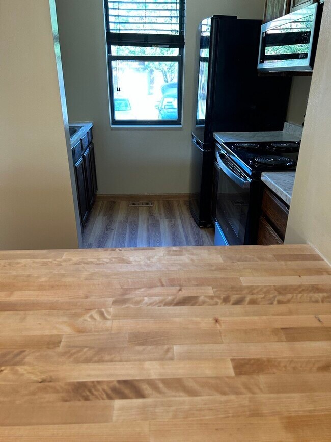 Foto del edificio - 225 Woodhaven Dr