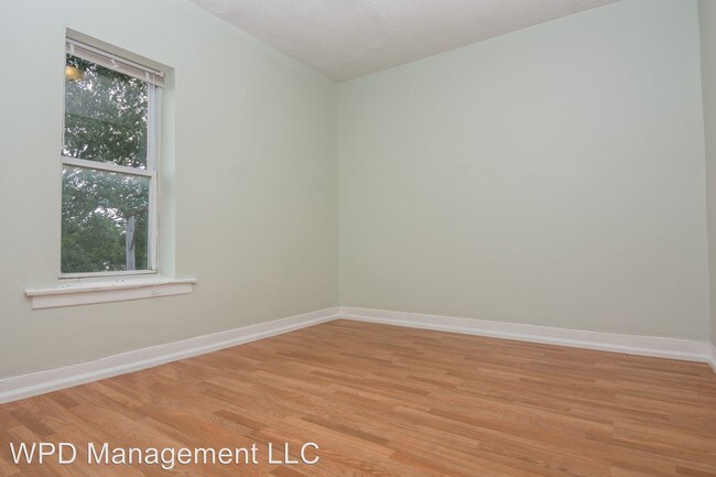 Building Photo - 7511 S Yale Ave