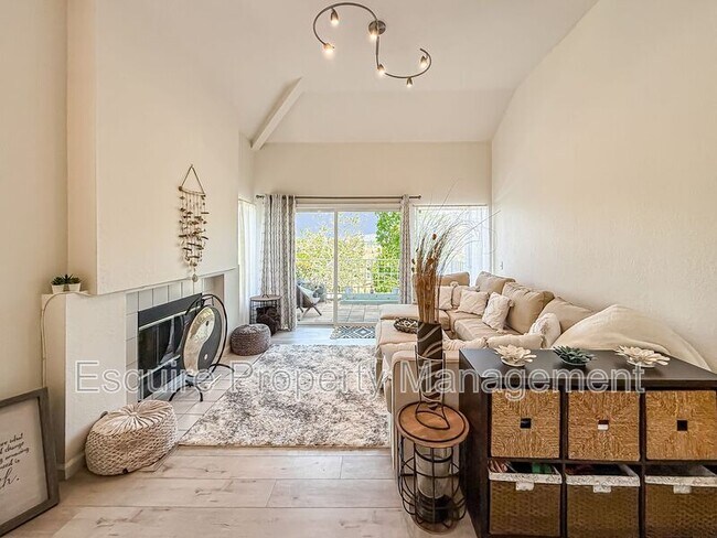 Building Photo - 5965 Paseo Encantada