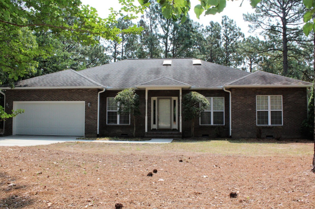 929 Cardinal Pl, Vass, NC 28394 House Rental in Vass, NC