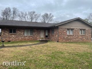 Primary Photo - 2 br, 2 bath House - 405 Oakwood Drive