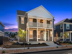 Building Photo - 991 Shoreline Dr
