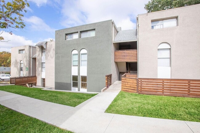 Interior Photo - Renaissance at Strawberry Creek Apartments