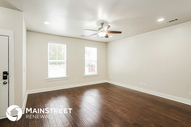 Foto del edificio - 1035 Saddlestone Dr