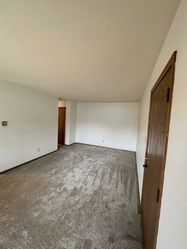 Foto del edificio - 2536 Spooner Ave