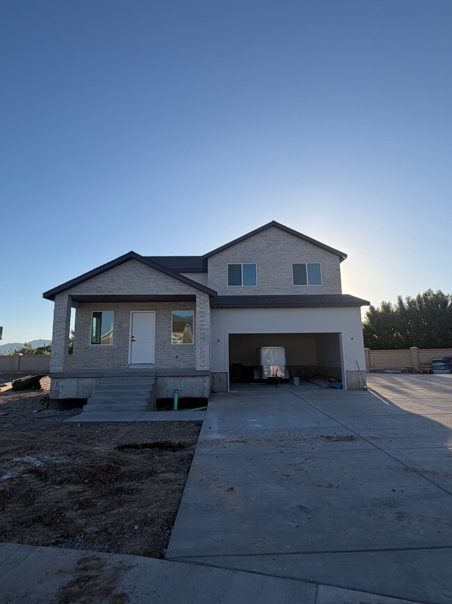 Building Photo - 266 S 400 E