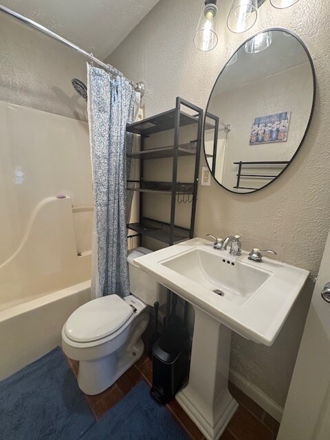 Foto del edificio - 4720 Munter Ln