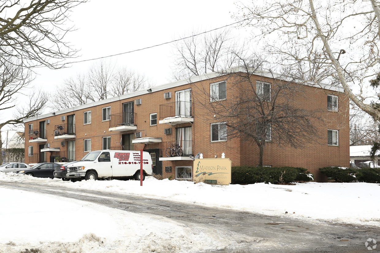 Foto principal - 96th Street Apartments