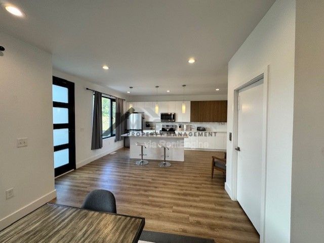 Foto principal - 1115 Nova St