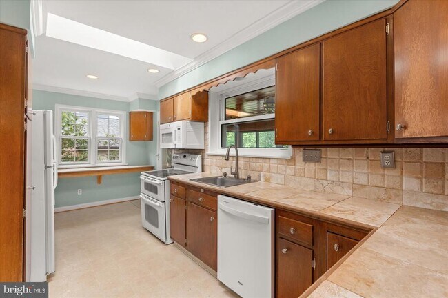 Foto del edificio - 5512 Uppingham St