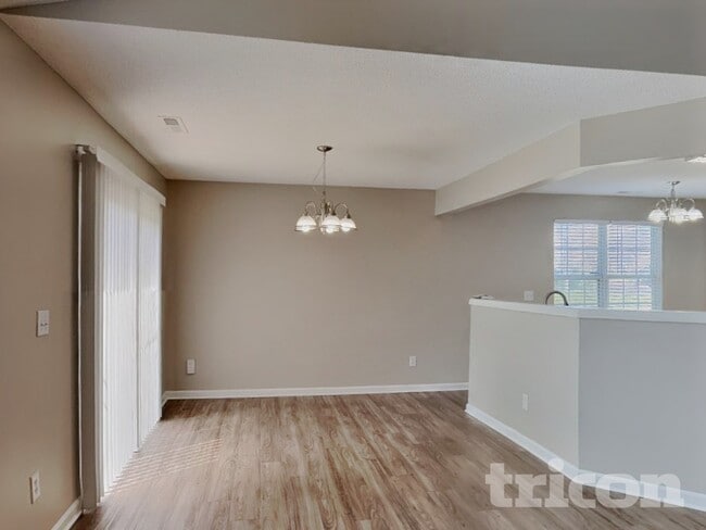 Building Photo - 3120 Riverbrooke Dr