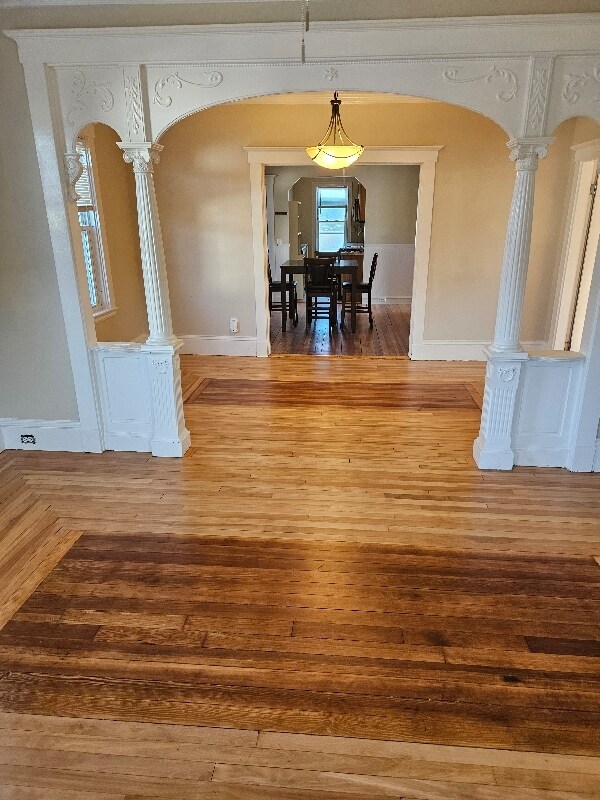 Primary Photo - 322 Wood St