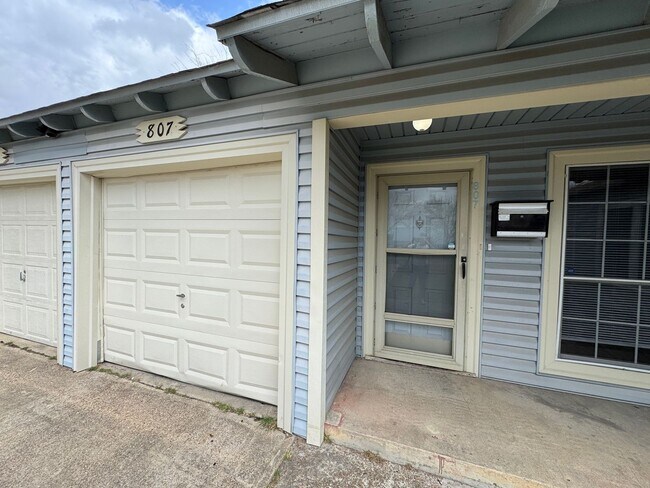 Foto del edificio - 2-Bedroom Duplex for Rent in Killeen