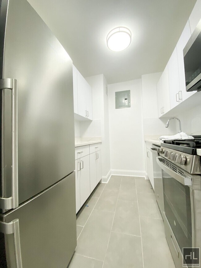 Building Photo - East 82nd Street