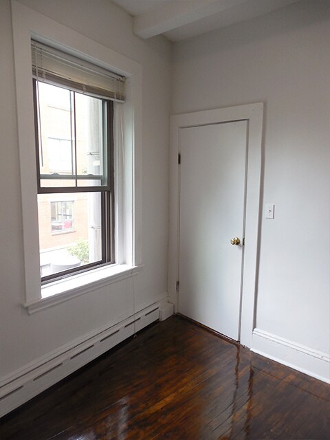 Building Photo - 125 Willow St