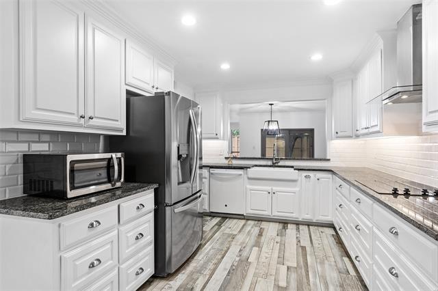 Building Photo - 12231 Montego Plaza