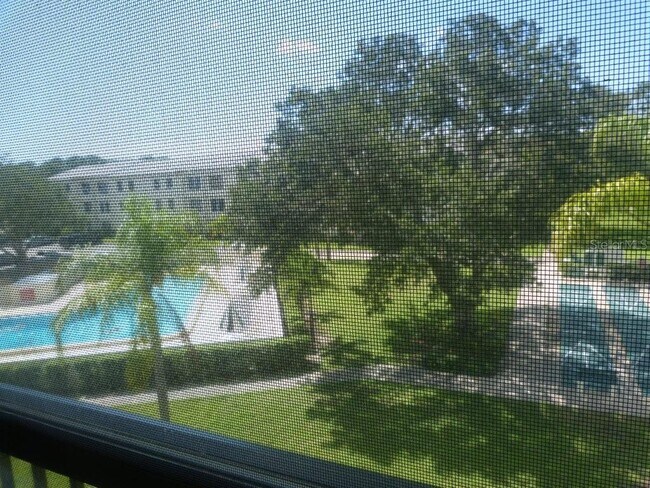 Building Photo - 2700 Bayshore Blvd