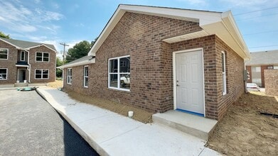 Building Photo - 361 Crescent Dr
