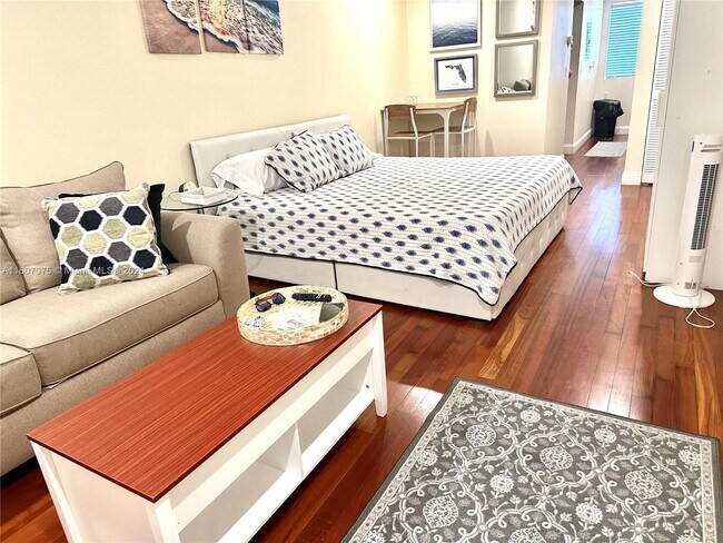 Foto del edificio - 1340 Drexel Ave