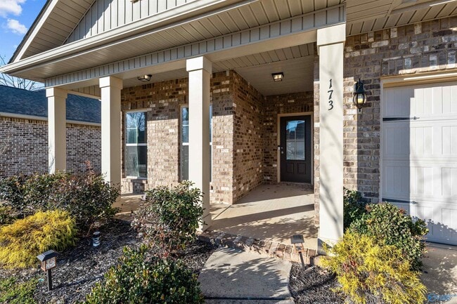 Building Photo - 173 Heritage Brook Dr