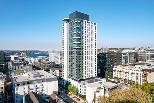 Building Photo - The Waverly
