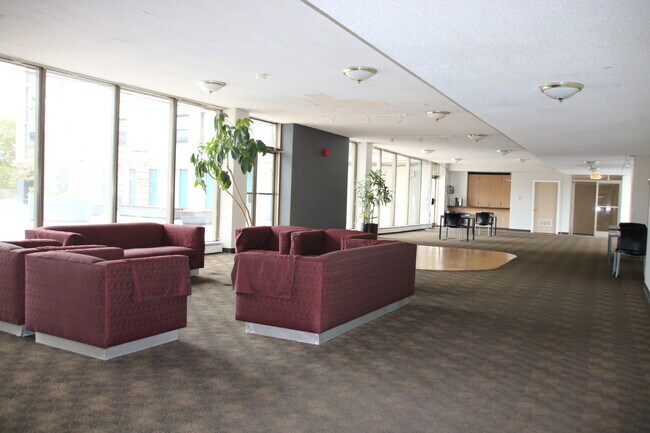 Foto del edificio - 5701 N Sheridan Rd