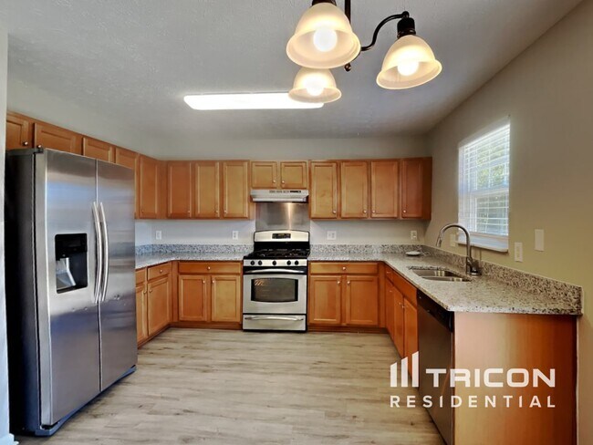 Building Photo - 908 Grand Oak Dr