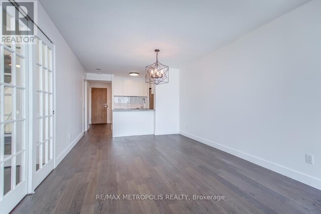 Building Photo - 233 Beecroft Rd