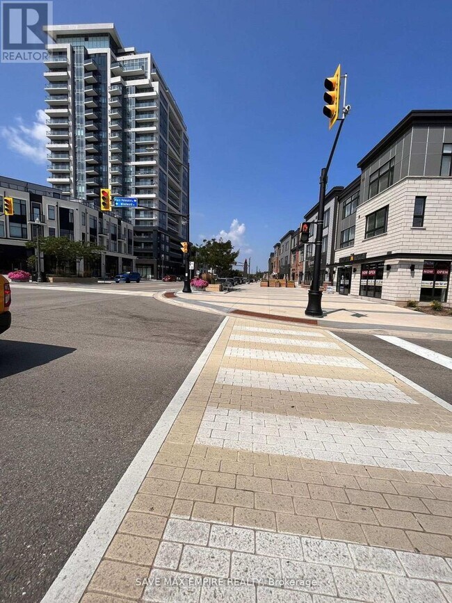 Photo du bâtiment - 385 Winston Rd