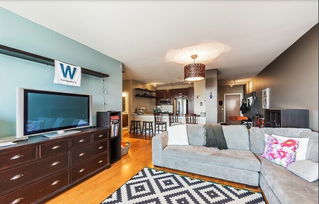 Foto del edificio - 100 E 14th St