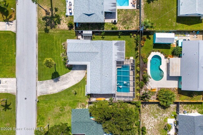 Foto del edificio - 440 Coconut Dr