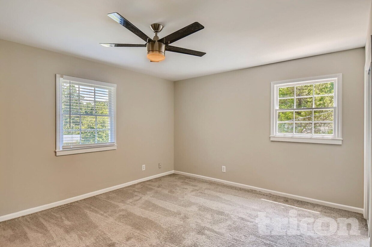 Foto principal - 535 Circle Dr