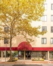 Building Photo - 333 S Allen St