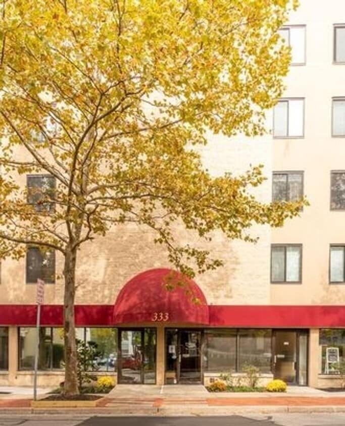 Primary Photo - Downtown 2 Bedroom/2 Bathroom Apartment
