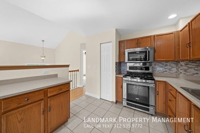 Building Photo - 24644 John Adams Dr