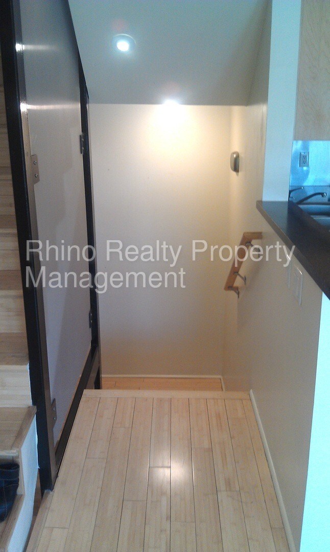 Foto del edificio - Downtown Loft! All the amenities