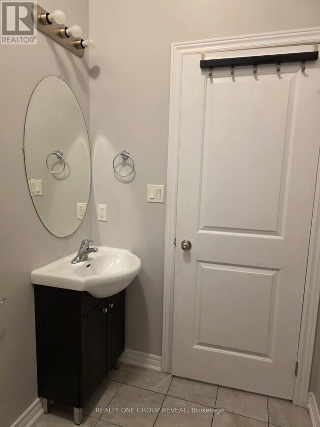 Photo du bâtiment - 66C BATTLE STREET