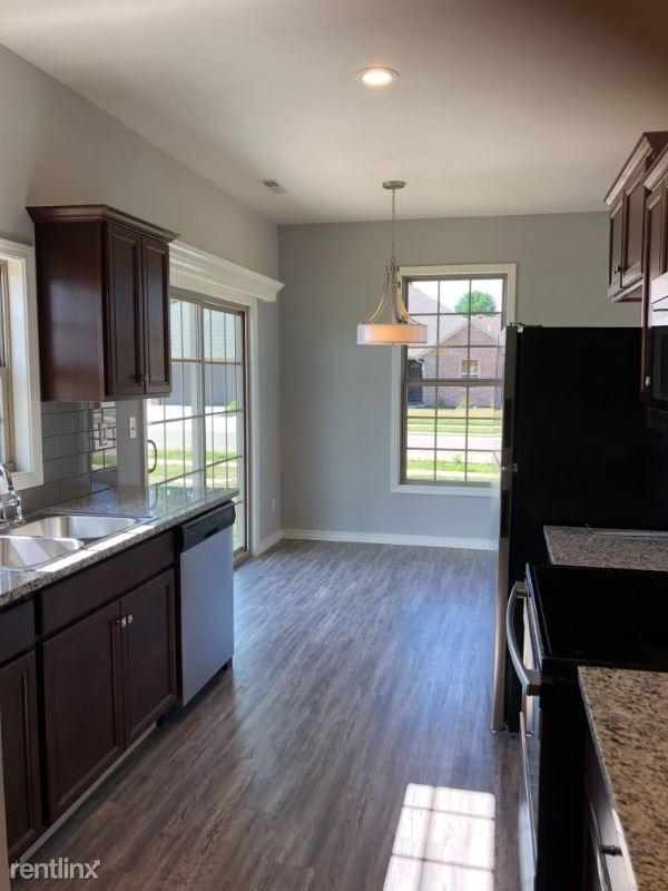 Building Photo - 3 br, 2.5 bath Townhome - 3075 W Cardinal St