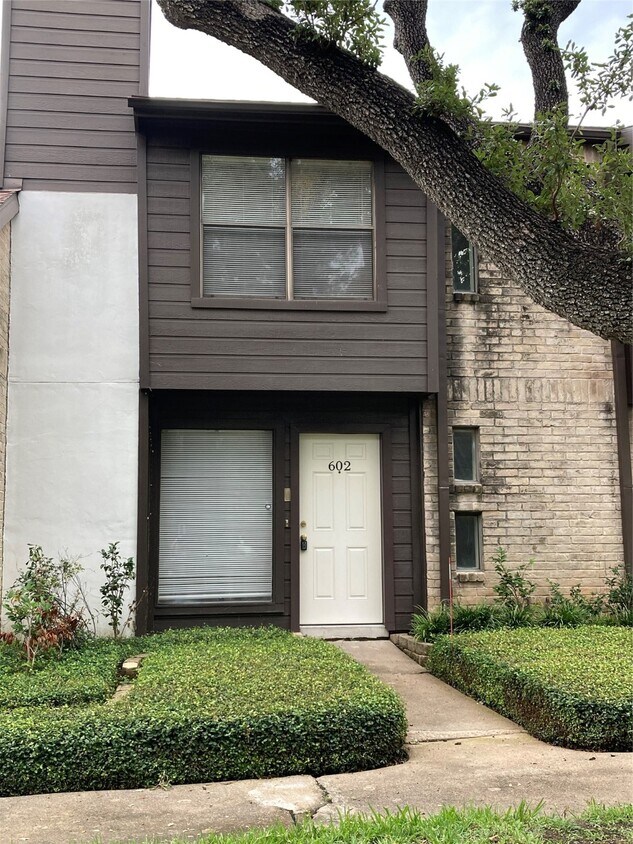 Foto principal - 2601 S Braeswood Blvd