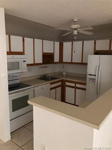 Foto del edificio - 10867 W Clairmont Cir