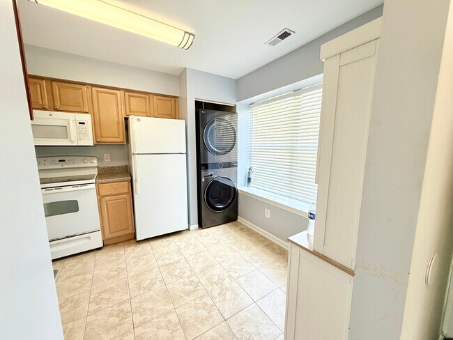 Foto del edificio - 46709 Atwood Sq