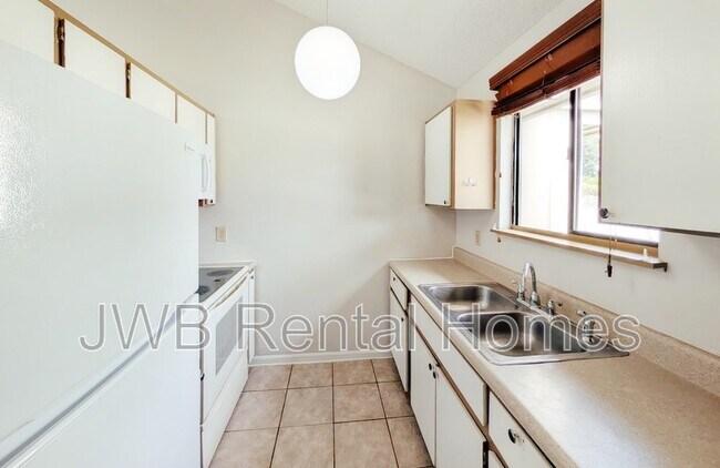 Foto del edificio - 2416 N Seabury Pl