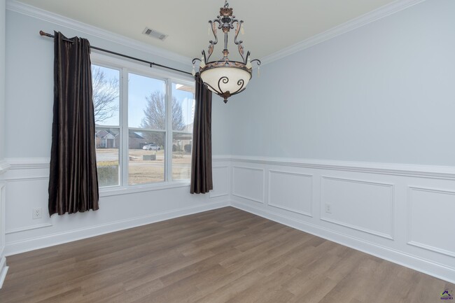 Foto del edificio - 100 Montview Way
