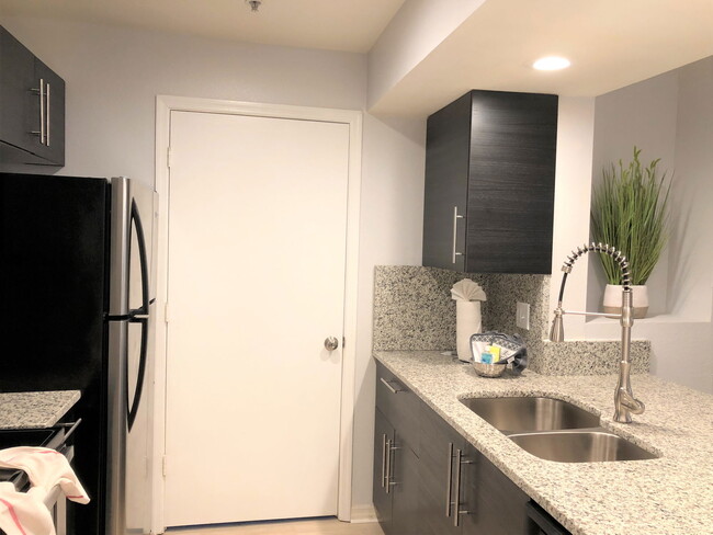 Foto del edificio - 7220 Westpointe Blvd