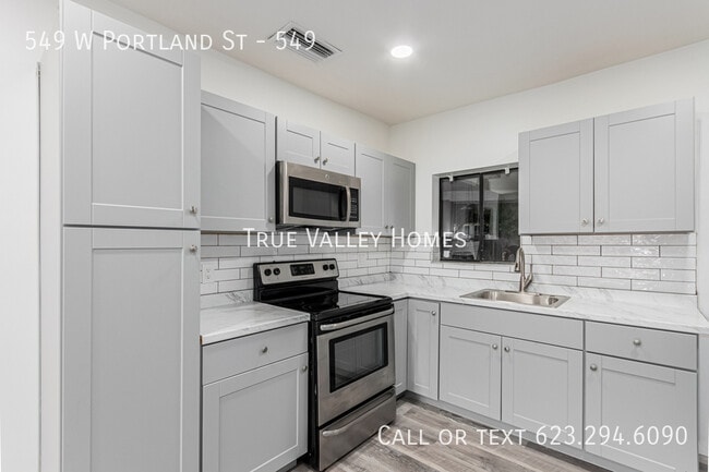 Photo - 549 W Portland St Apartment